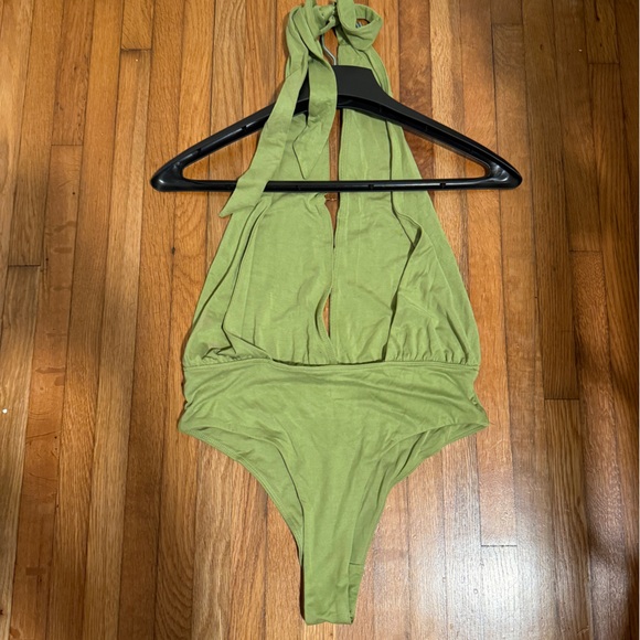 BuffBunny Olive Backless Bodysuit - Picture 2 of 4